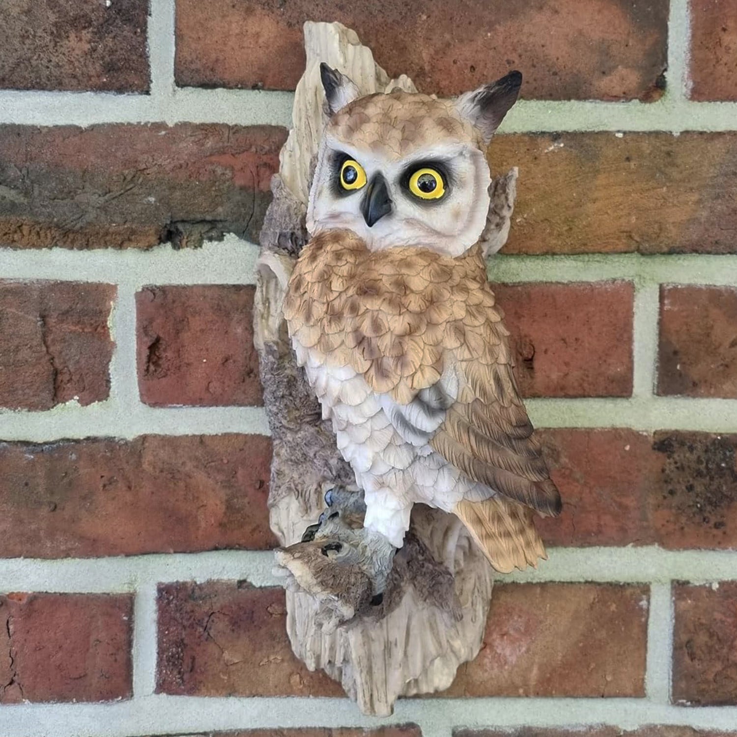 Dekofigur Eule am Baumstamm Wanddeko Tierfigur Greifvogel Uhu