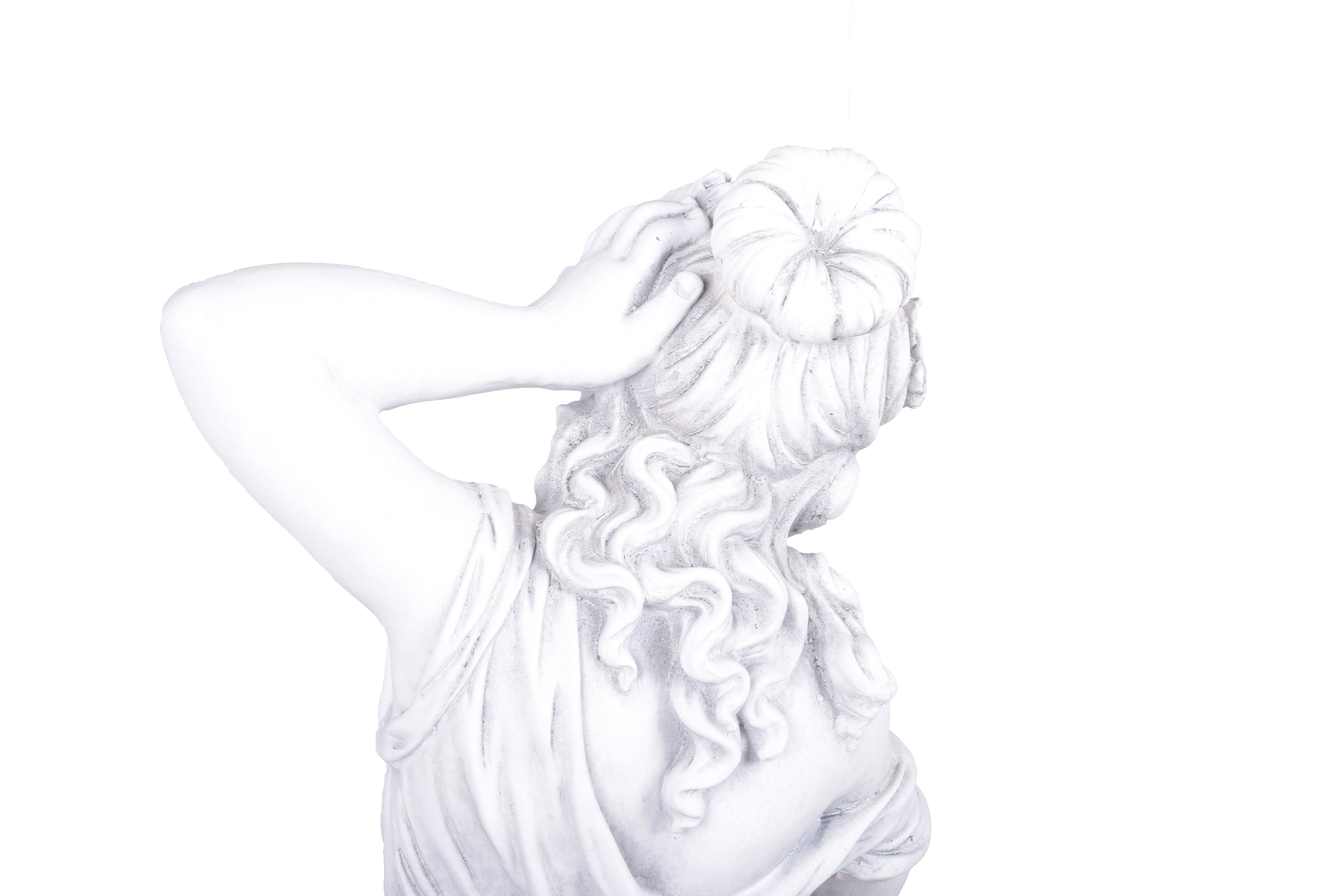 Gartenfigur elegante Gartenskulptur XENIA klassische Dekofigur von Garden Pleasure