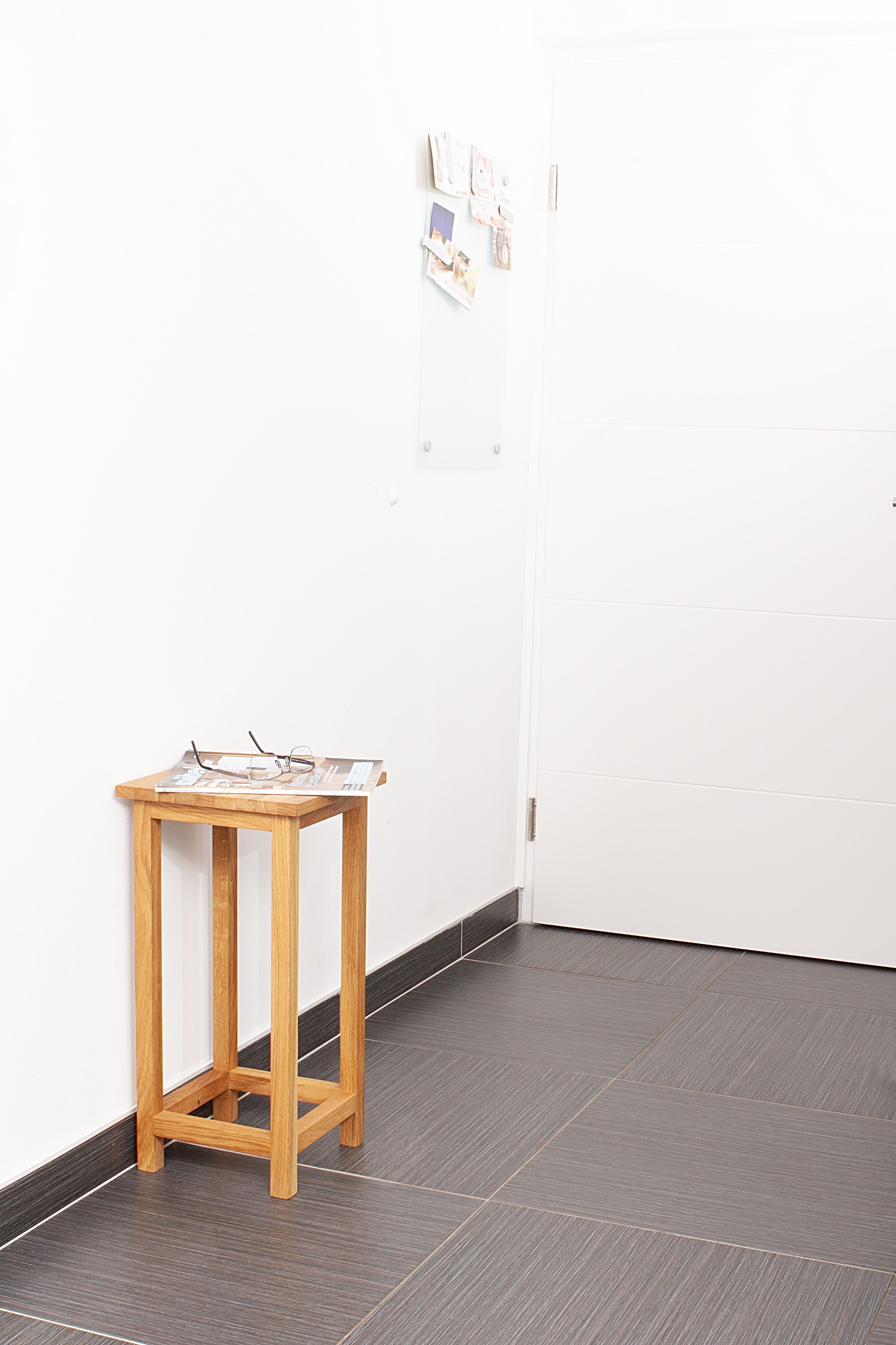 Blumenständer eleganter Pflanzenständer MAX 2 Eichenhocker von Interia Home & Living