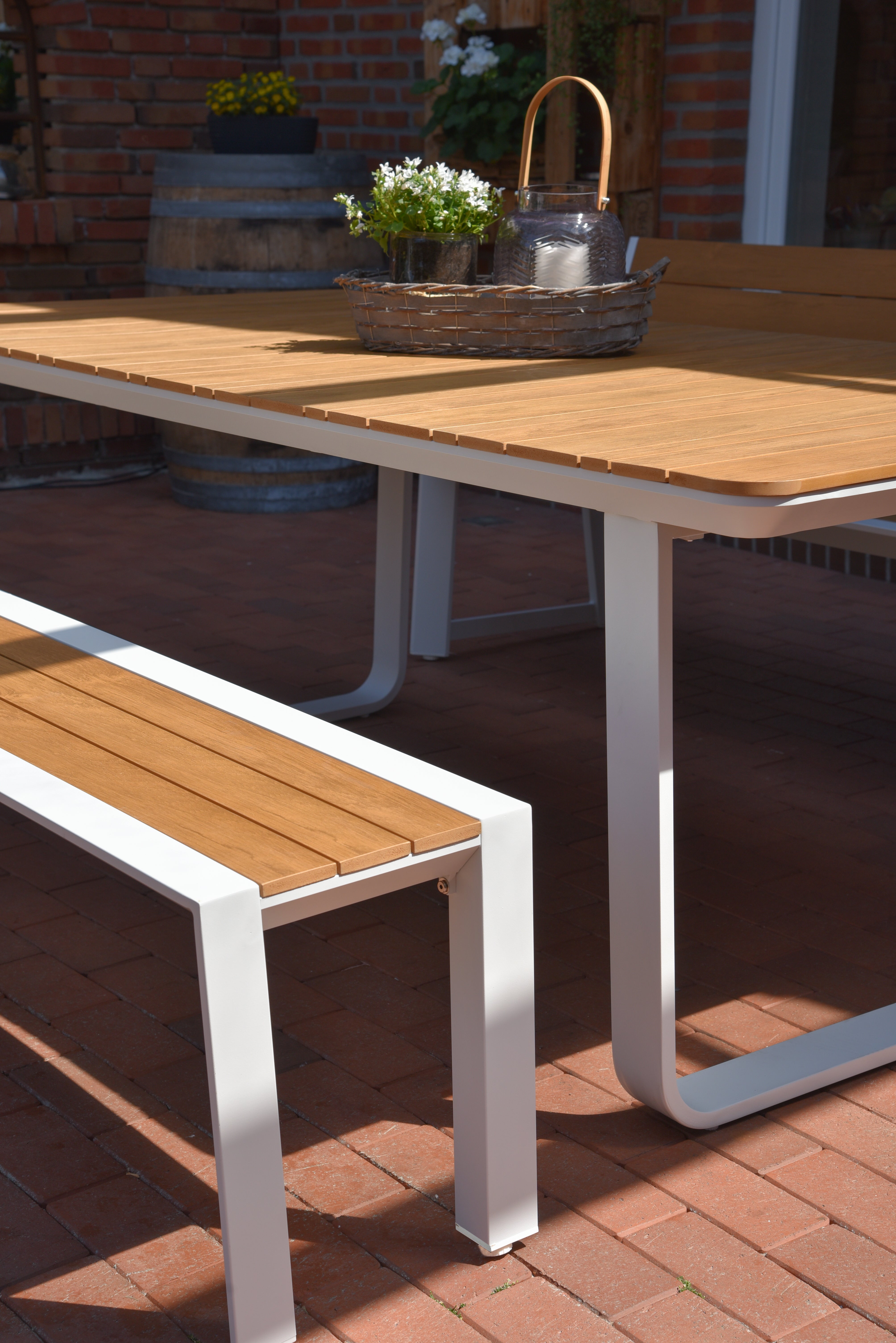 Gartenbank Sitzbank VENICE Holzbank robust pflegeleicht Outdoor von Garden Pleasure