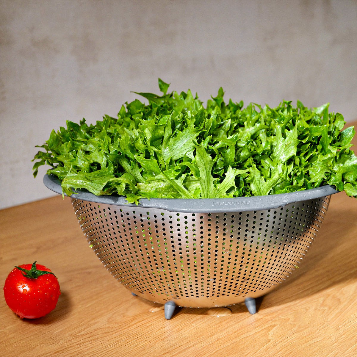 Seiher mit breitem Rand GrandCHEF 26 cm von Tescoma – großer Edelstahl-Seiher