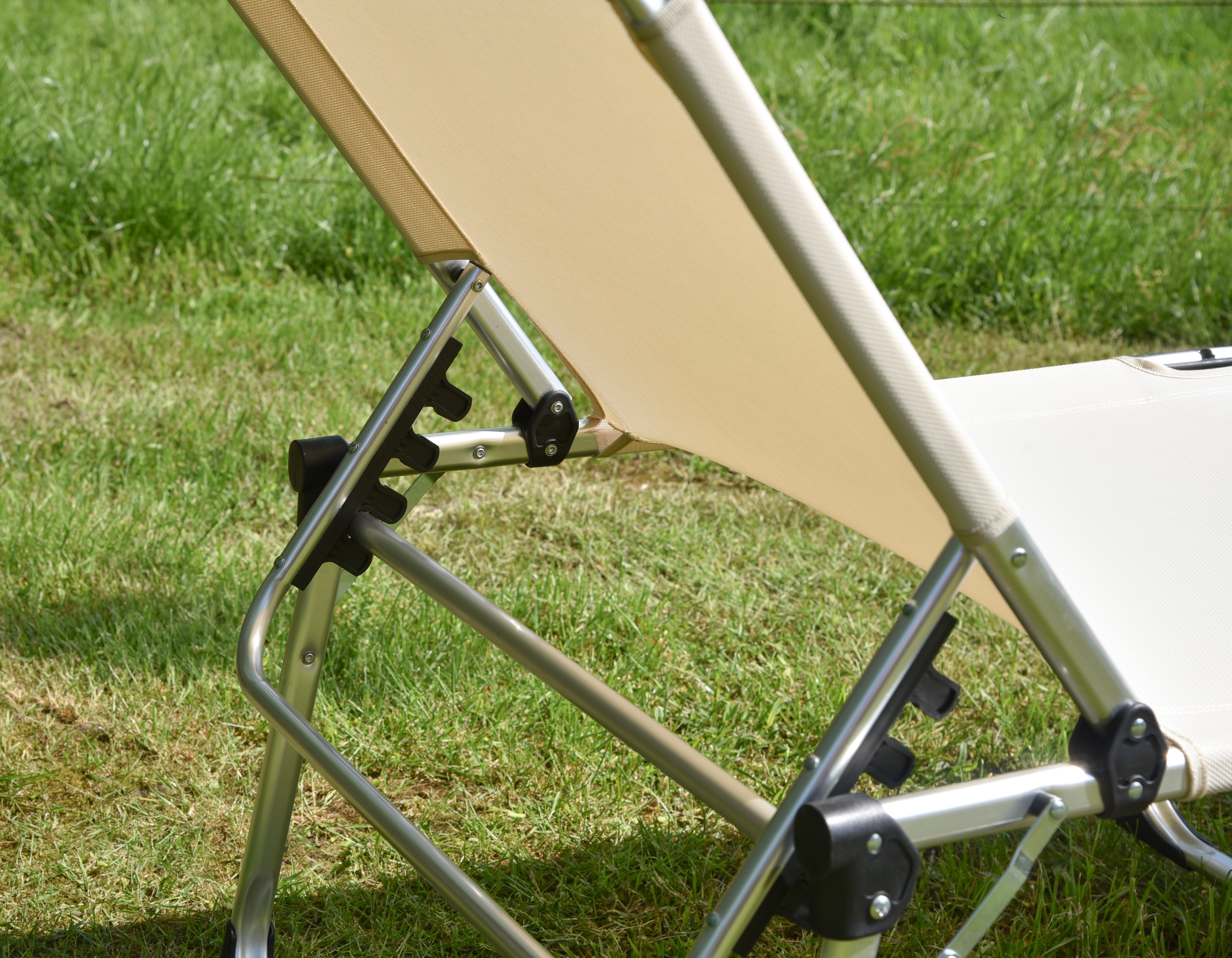 XXL Sonnenliege Gartenliege ABACO Dreibeinliege Beige von Garden Pleasure