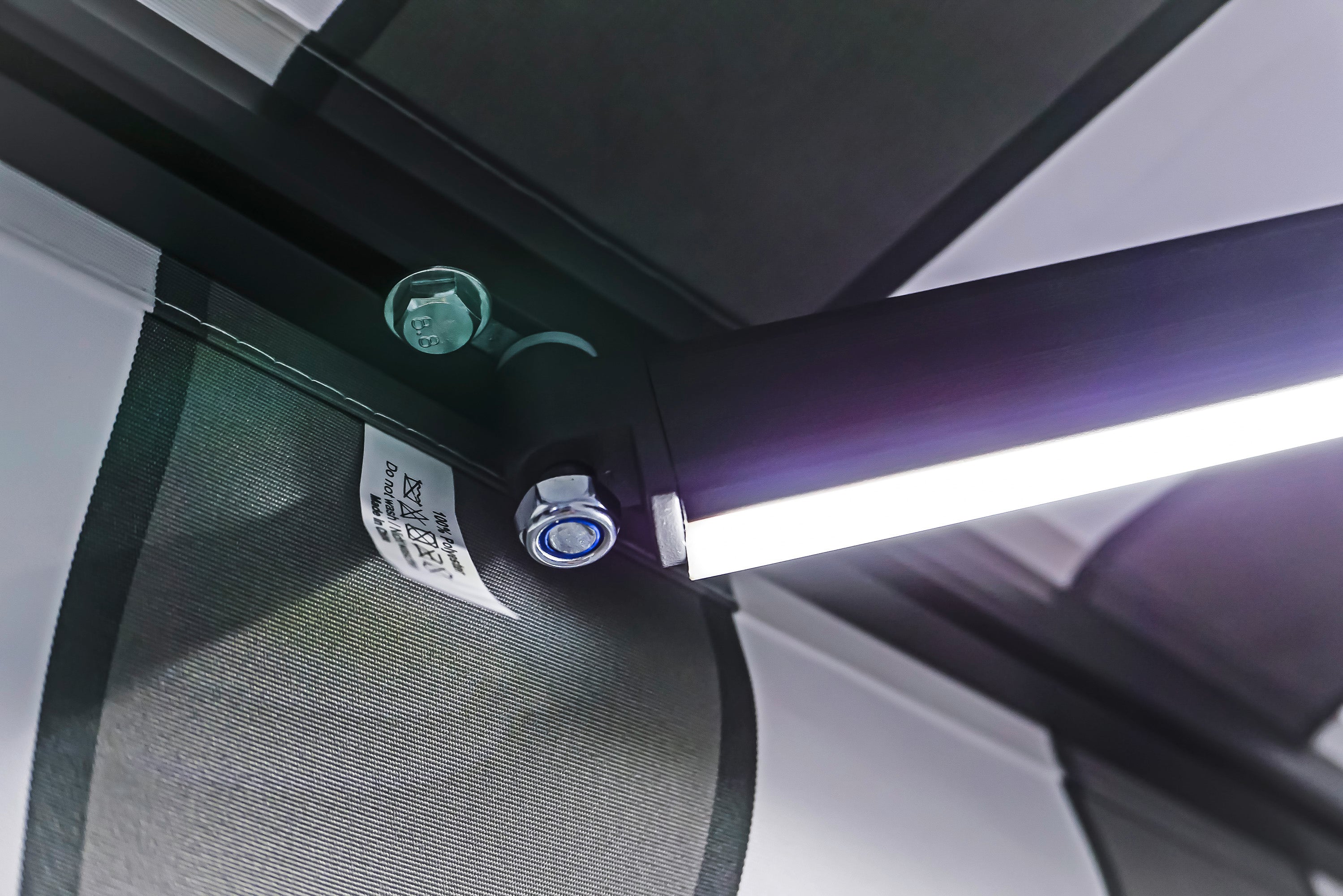 Elektrische Gelenkarmmarkise LED Markise Motorisiert Sonnenschutz Gestreift von Garden Pleasure