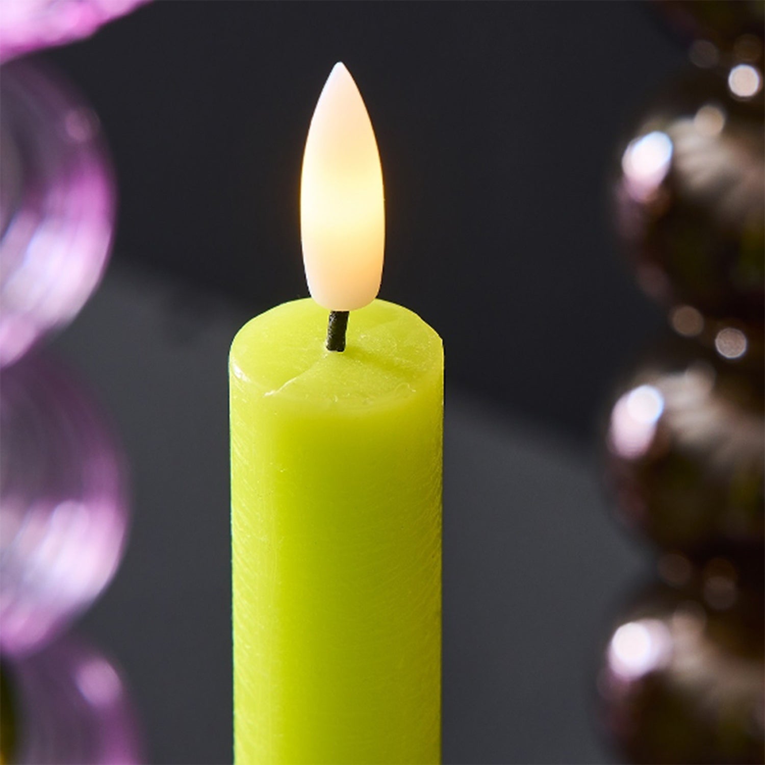 LED Kerzen mit Timer | Stabkerzen 24,5 cm | LED Echtwachskerzen mit flackernder 3D Flamme und Fernbedienung | versch. Farben zur Auswahl