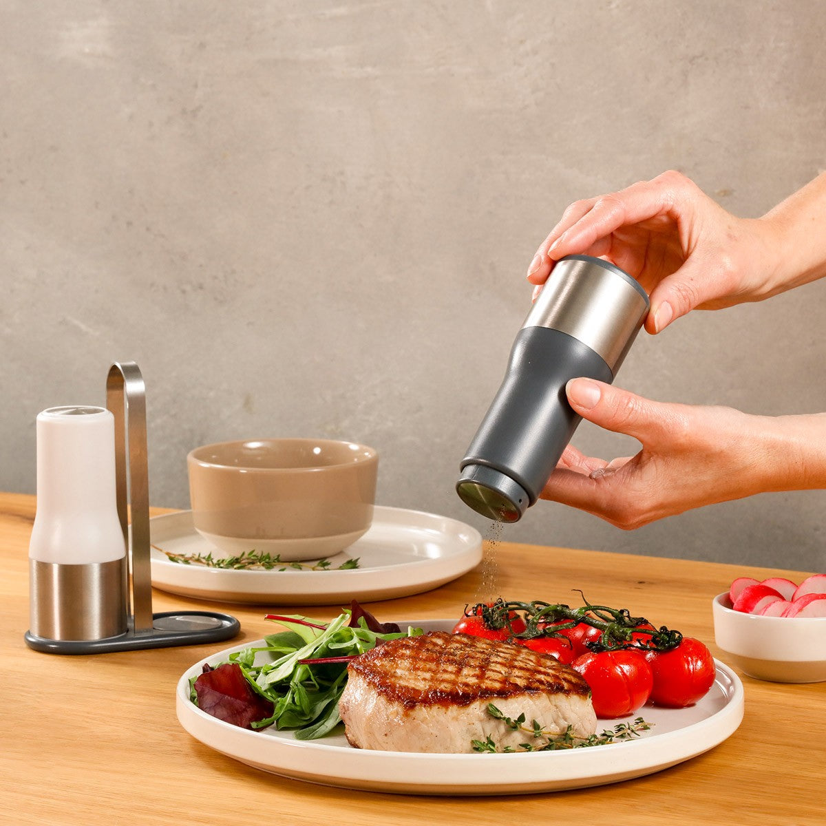 Salz- und Pfefferstreuer GrandCHEF mit Ständer von Tescoma – Gewürzset für Tisch