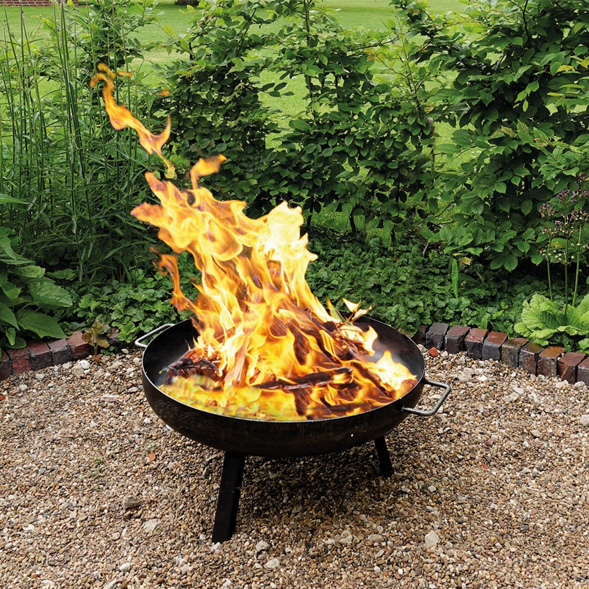 Feuerschale mit Grillrost 6 in 1 Schwenkgrill Set Oslo für Flammlachs Stockbrot Glühwein Feuerzangenbowle Outdoor Kochen