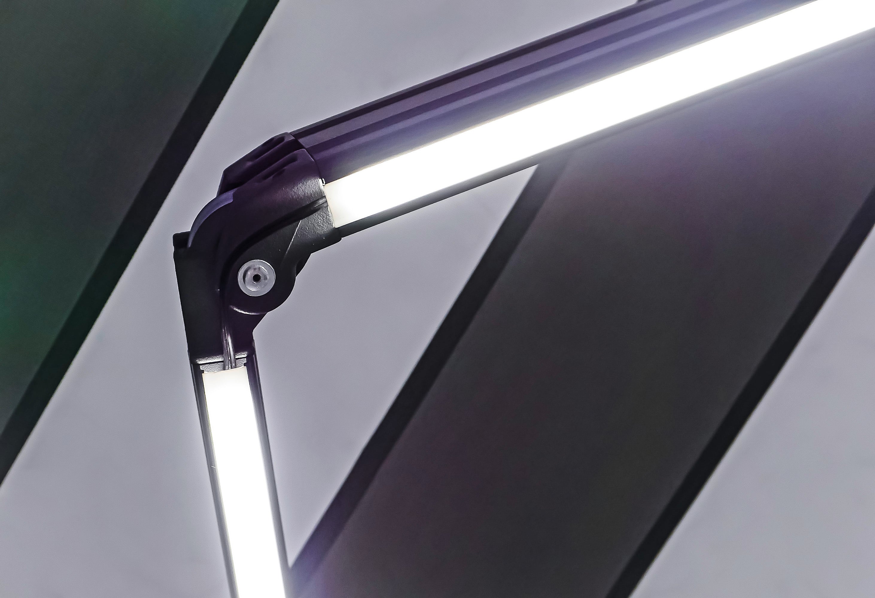 Elektrische Gelenkarmmarkise LED Markise Motorisiert Sonnenschutz Gestreift von Garden Pleasure