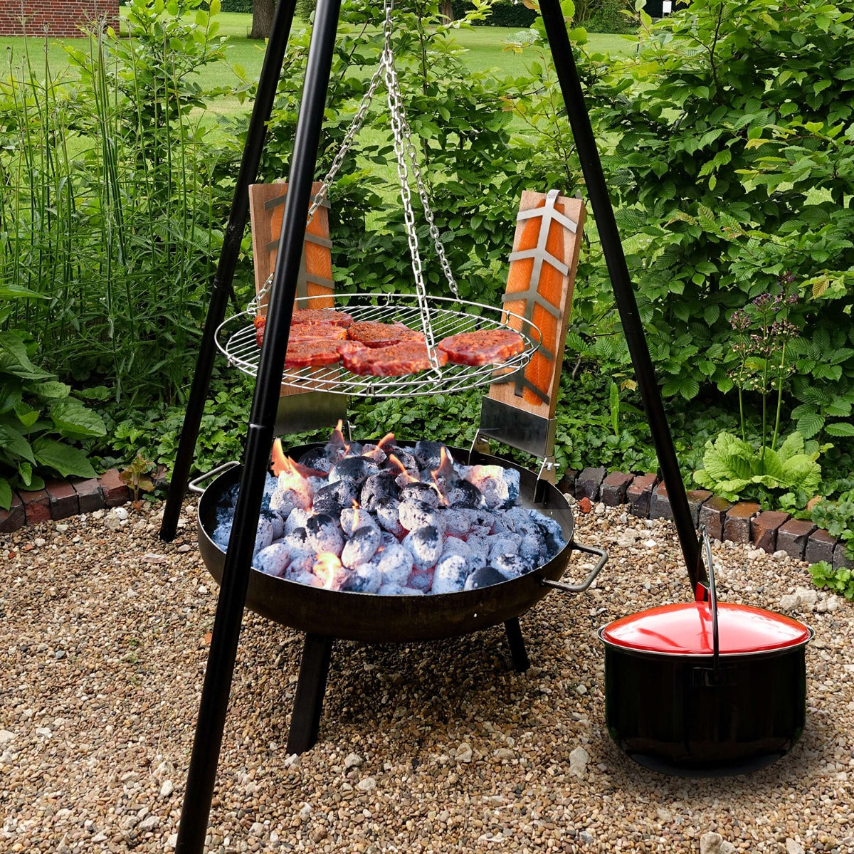 Feuerschale mit Grillrost 6 in 1 Schwenkgrill Set Oslo für Flammlachs Stockbrot Glühwein Feuerzangenbowle Outdoor Kochen