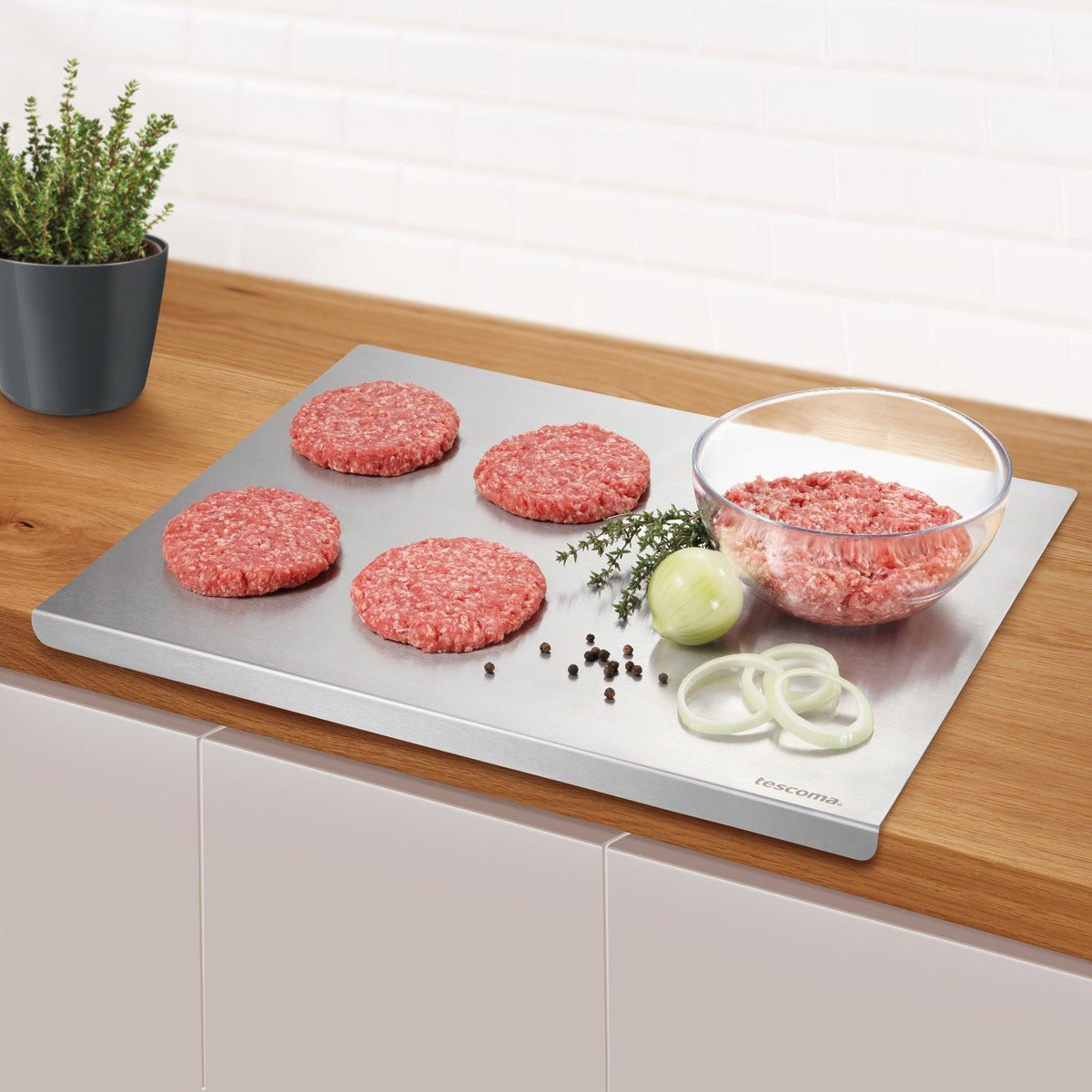 Edelstahl-Platte für Lebensmittel GrandCHEF 45 x 35 cm von Tescoma – Arbeits- und Schneideplatte