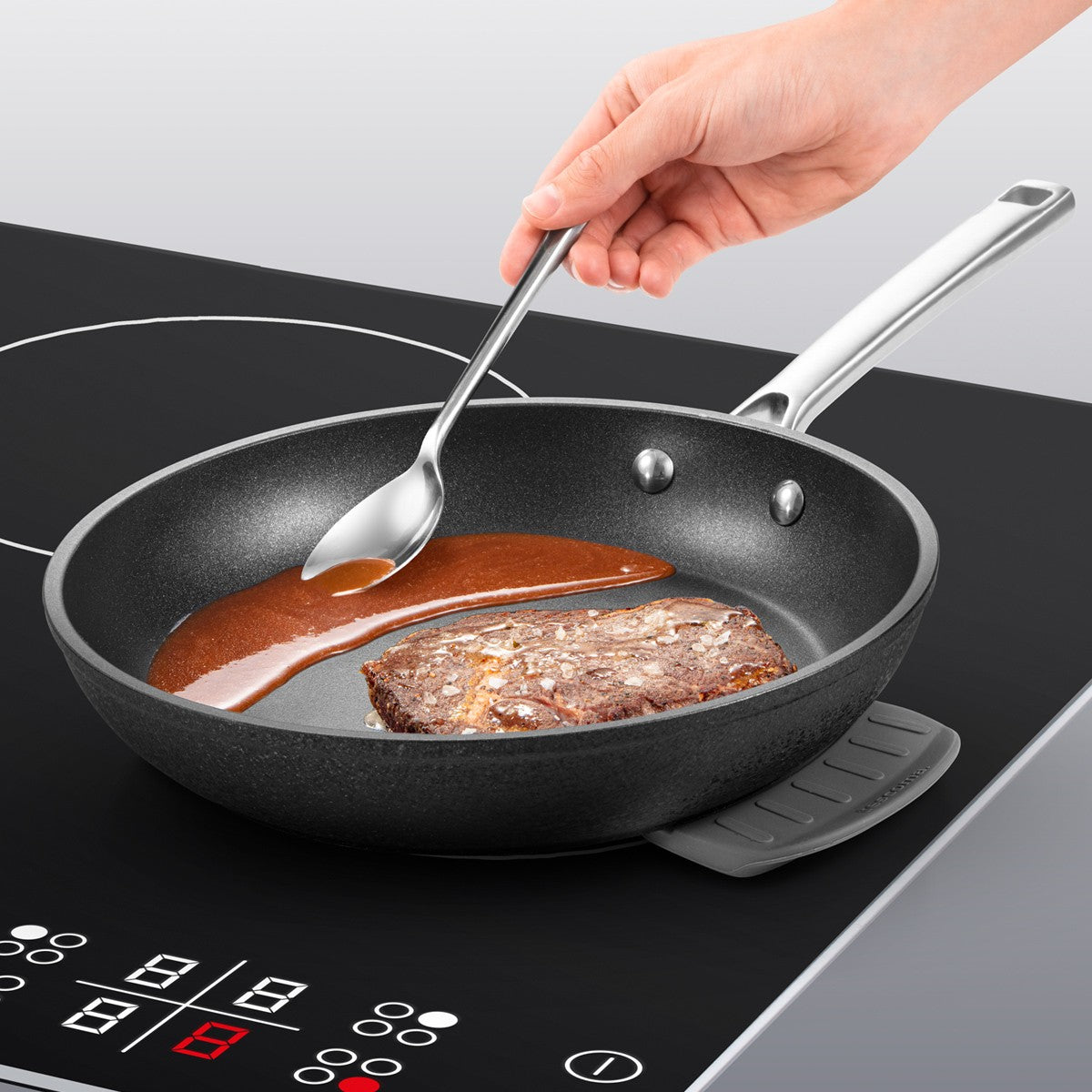 Keil unter Bratpfanne GrandCHEF von Tescoma – Zubehör für Induktionskochfeld